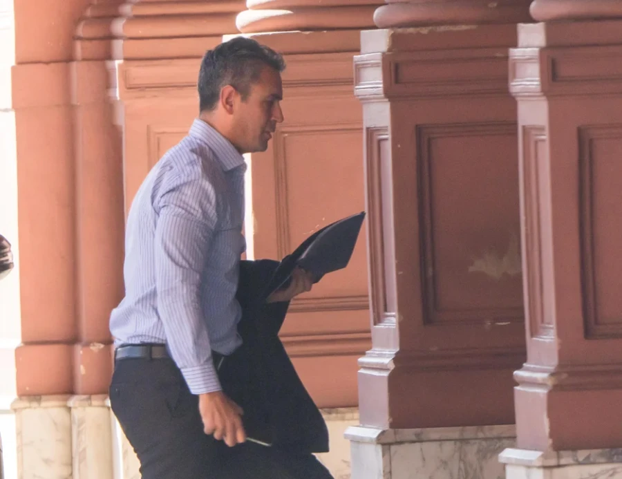 Martín Menem, titular de la Cámara de Diputados ingresa a Casa Rosada para participar de la mesa política.