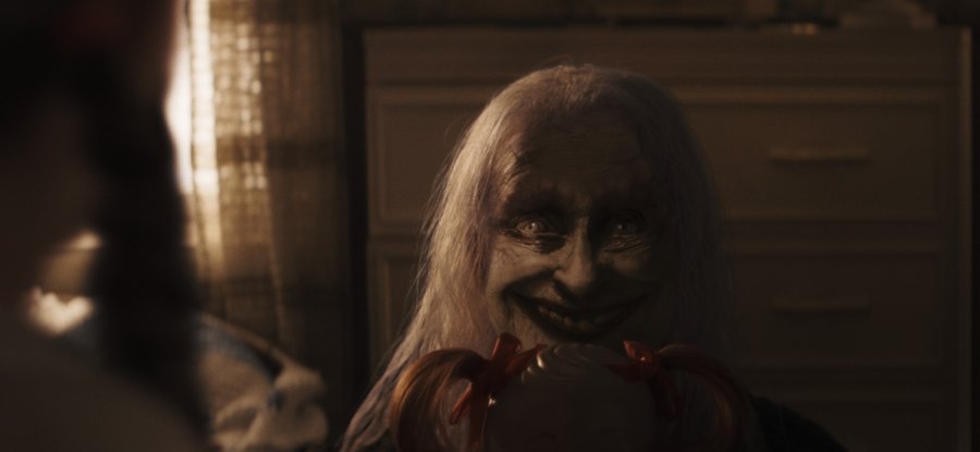 EL CONJURO 4. Nuevo y último caso con los célebres investigadores paranormales de la vida real.