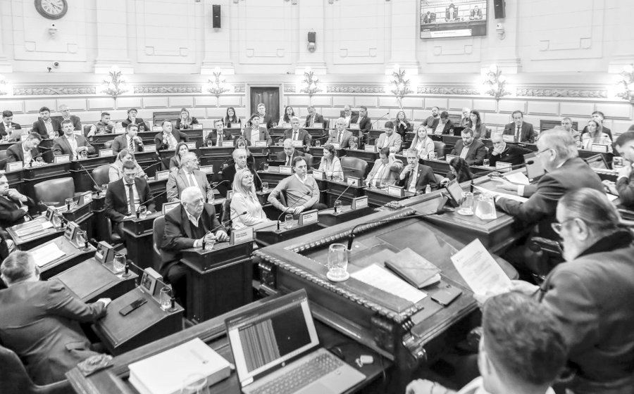 UN PROCESO HISTORICO. El nuevo texto será jurado hoy por los convencionales y las autoridades provinciales.