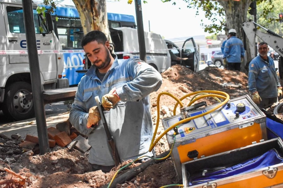 La Provincia invierte más de $ 104.000 millones en infraestructura eléctrica en todo el territorio.