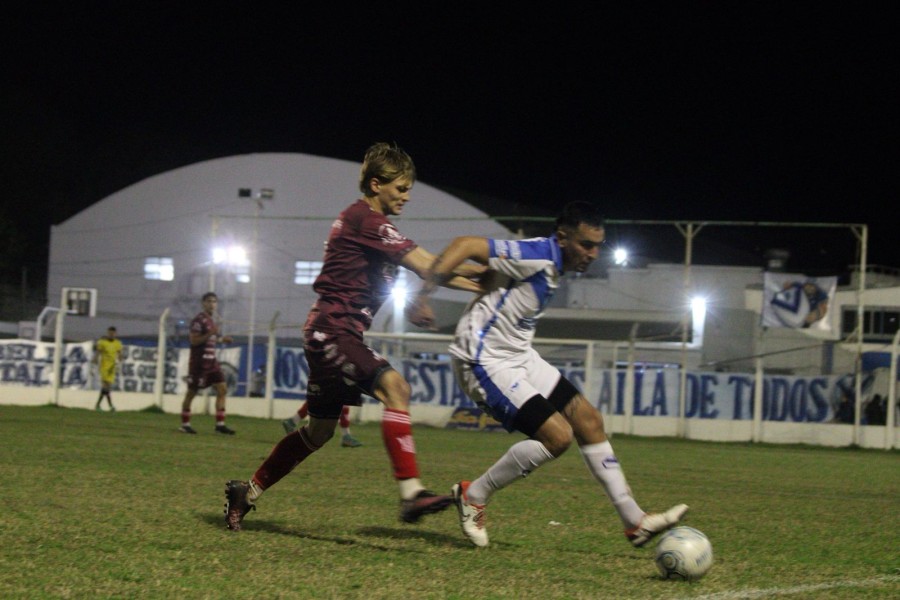 EN VILLA ROSAS, PEÑAROL Y 9 DE JULIO QUEDARON A MANO