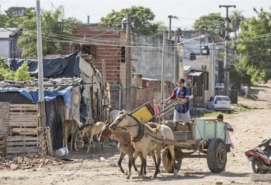 SE DISPARA. 14.954.234 personas están bajo la línea de la pobreza, de las cuales 3.275.690 están en la indigencia en nuestro país en la actualidad.