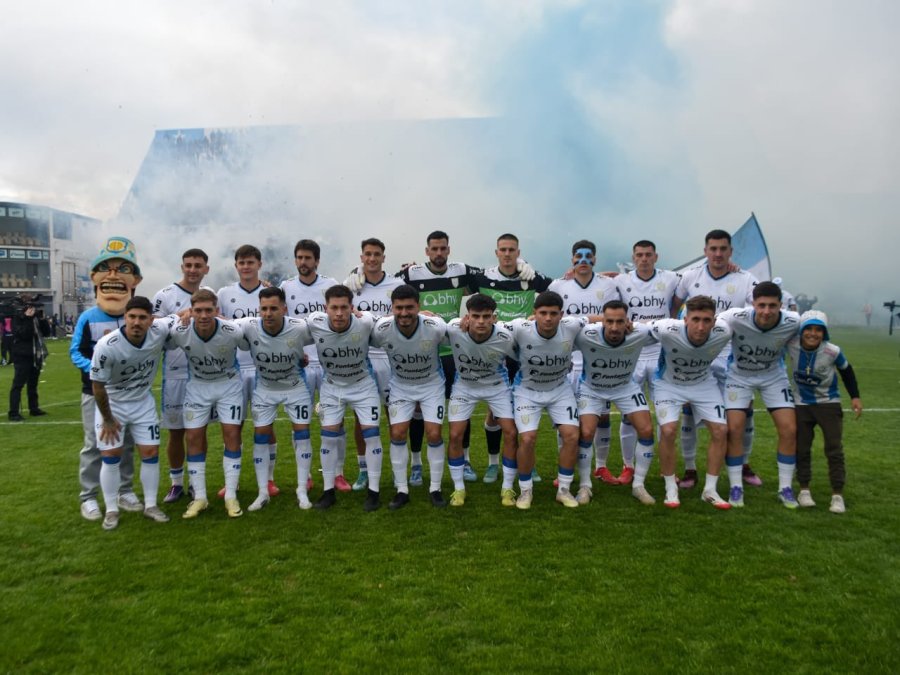 ATLÉTICO DE RAFAELA VIENE DE GANAR EL CLÁSICO Y ASEGURAR SU LUGAR EN CUARTOS, AHORA IRÁ POR EL 1 DEL GRUPO