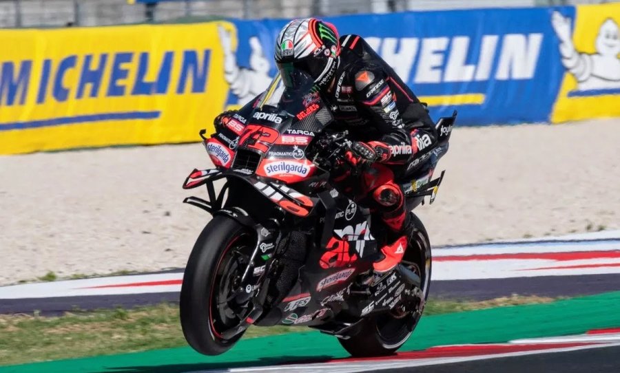 Marco Bezzecchi y la Aprilia triunfaron en la Carrera Sprint.