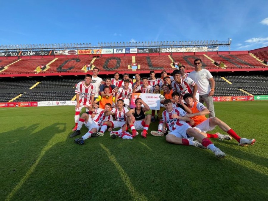 FESTEJO. Los Tatengues lograron la clasificación.