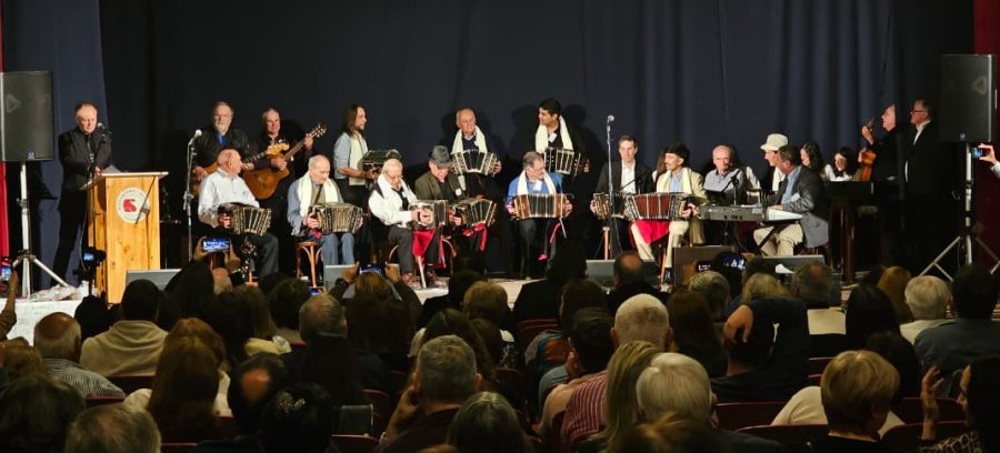 El cierre de los bandoneones en la Sociedad Italo Argentina.