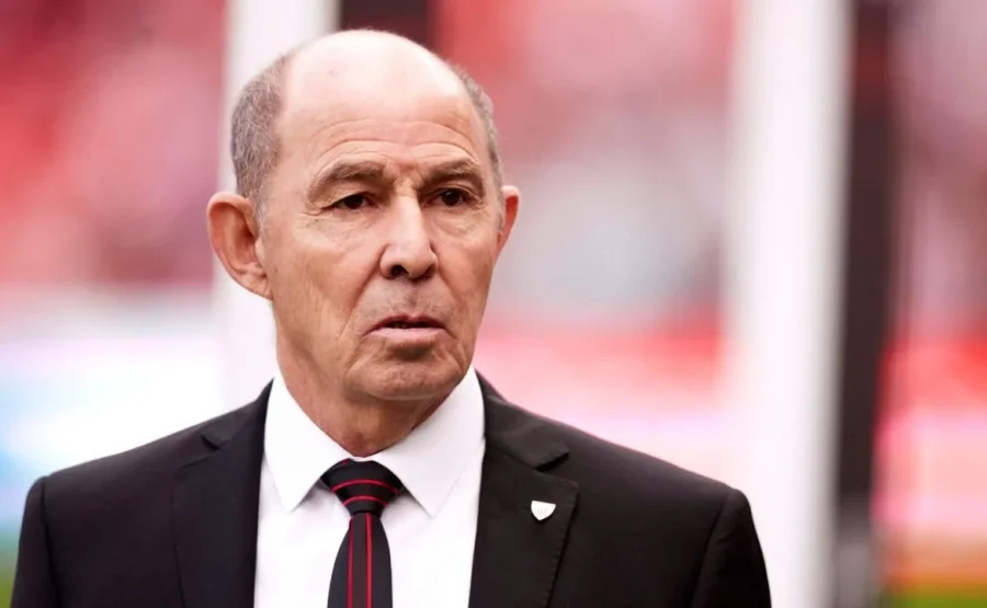 Ricardo Enrique Bochni jugó 19 años en Independiente.