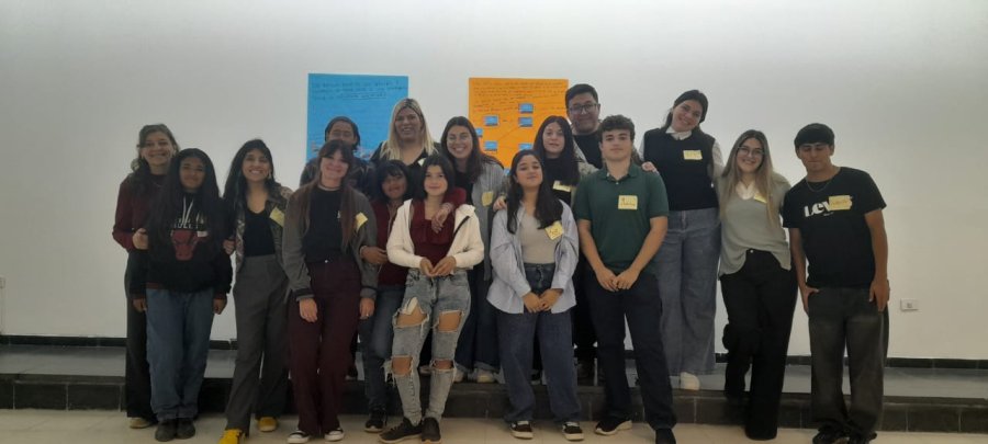 PROGRAMA. Los jóvenes se encontraron en el Viejo Mercado para conocer, dialogar y debatir sobre diferentes temas de su interés.