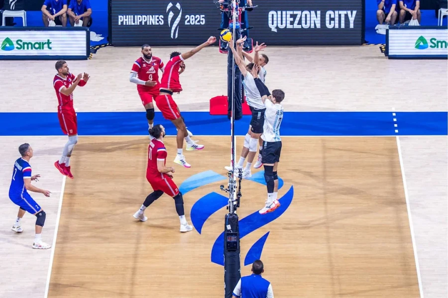 GRAN PARTIDO. El equipo argentino logró la clasificación con un gran triunfo.