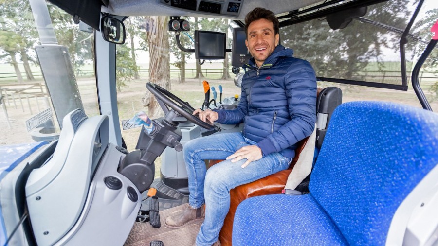 EMBLEMA: Leo Ponzio es un referente dentro y fuera de la cancha aportando su granito de arena desde el interior productivo.