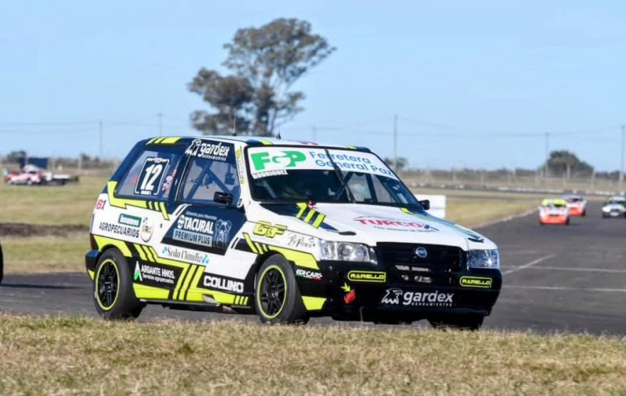 LUCIO RODRÍGUEZ. El piloto de Tacural es gran protagonista en la Clase 1 con el Fiat Uno.