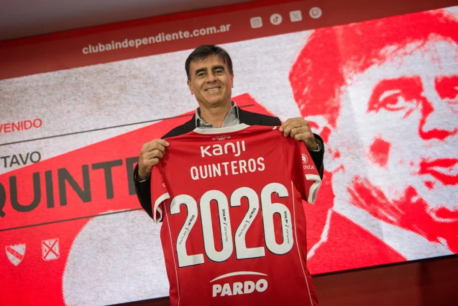 Gustavo Quinteros en su presentación como DT de Independiente.