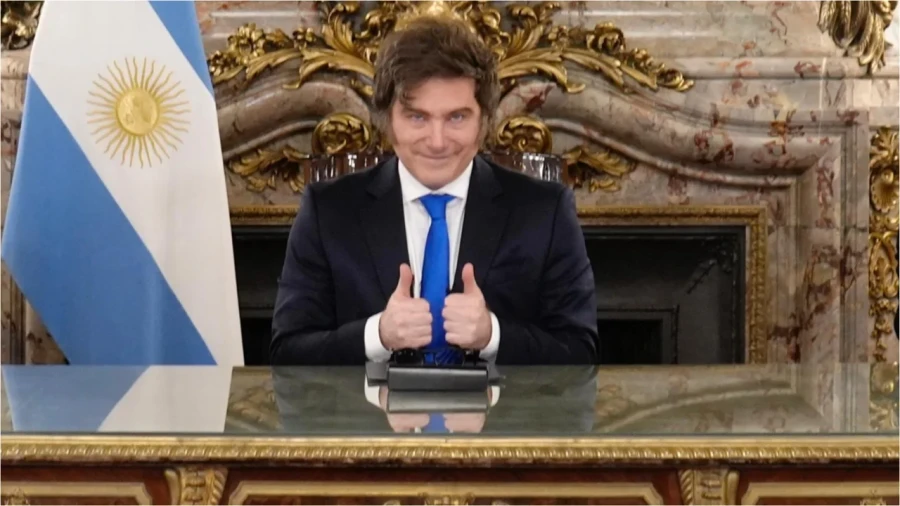 Milei aseguró este sábado que las situaciones difíciles lo “agrandan”.