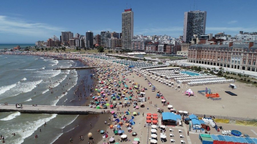 Mar del Plata, sin lugar a dudas la ciudad con las más atractivas playas de Argentina.