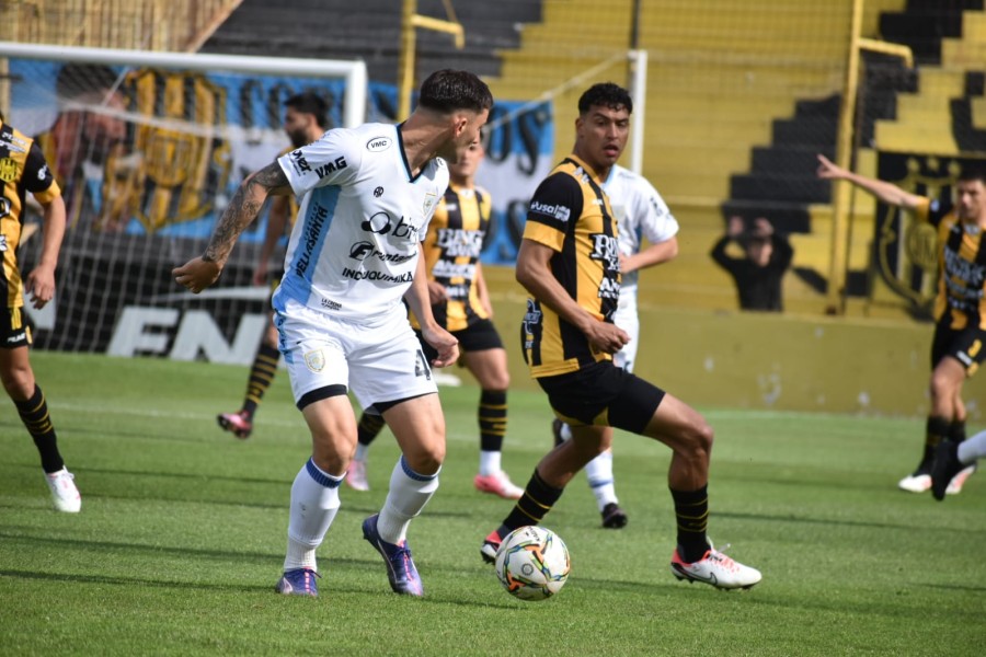 ATLÉTICO DE RAFAELA IGUALÓ EN SU VISITA A OLIMPO DE BAHÍA BLANCA