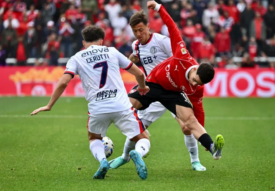 EL ROJO Y EL CUERVO TERMINARON IGUALADOS