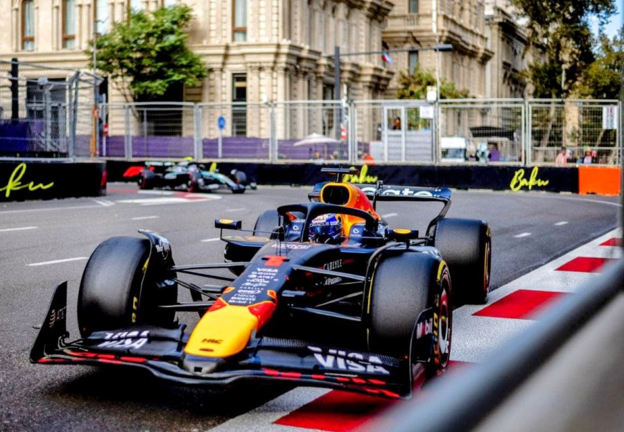 Max Verstappen dominó de principio a fin en el GP de Azerbaiyán.