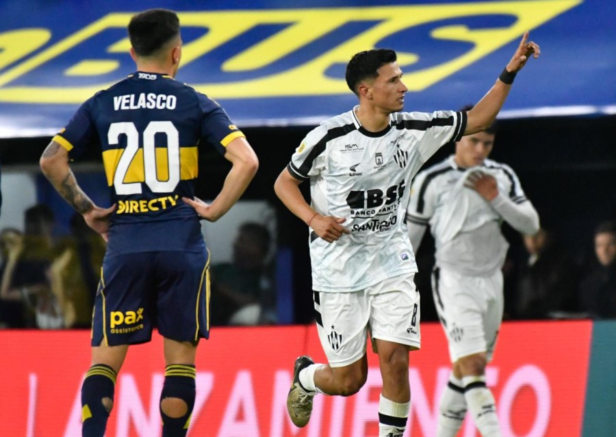 Boca se quedó en el complemento y apenas igualó con Central Córdoba