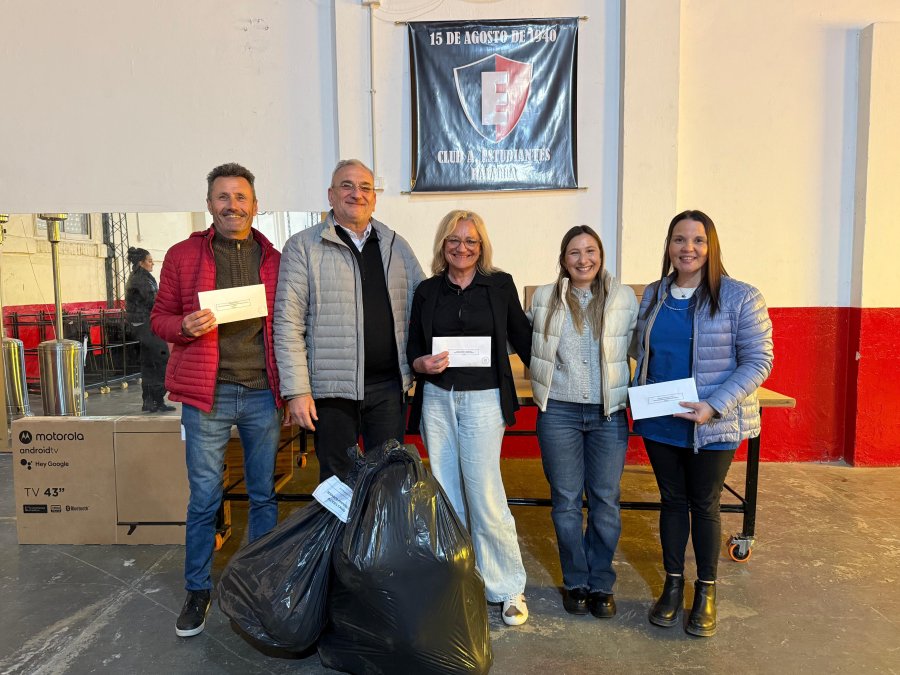 Entregas que favorecieron a instituciones tacuralenses.