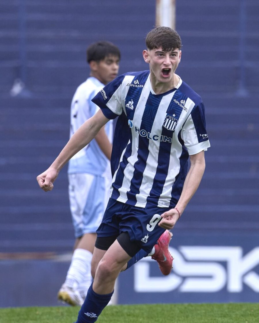 DELANTERO GOLEADOR. El rafaelino Agustín Imoberdorf.