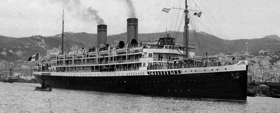 Transatlántico de lujo, Principessa Mafalda, que naufragara frente a las costas brasileñas.