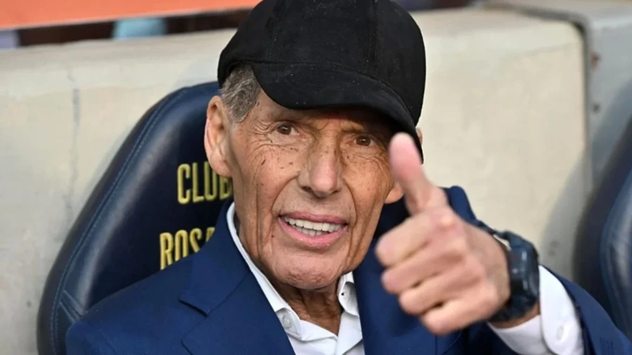 COMPLICACIONES. El experimentado entrenador viene siendo internado con frecuencia.