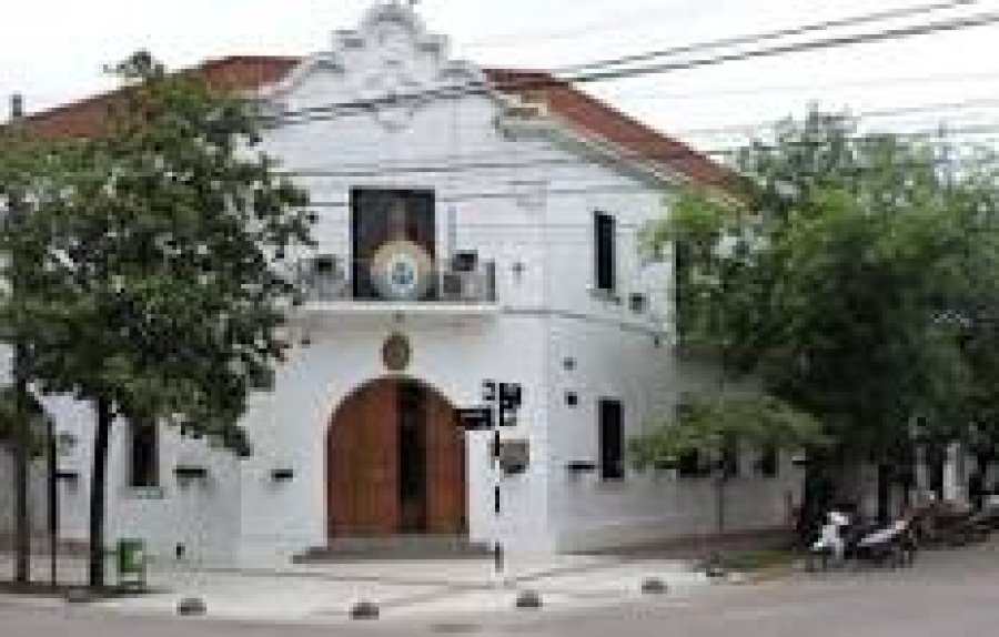 MUNICIPALIDAD. La sede del gobierno sunchalense.