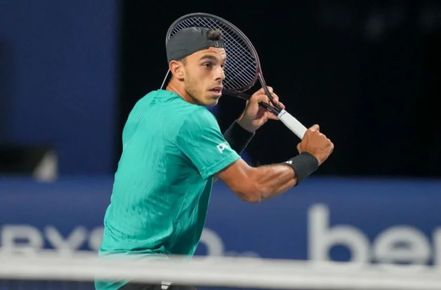 NO LEVANTA. Fue eliminado en primera ronda.