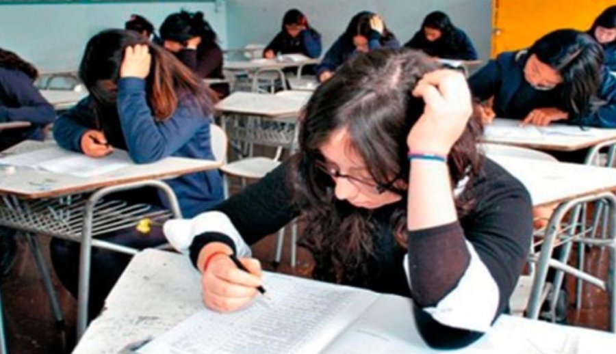 EN DECADENCIA. Cada vez menos chicos alcanzan los saberes mínimos de lengua y matemática en el país.