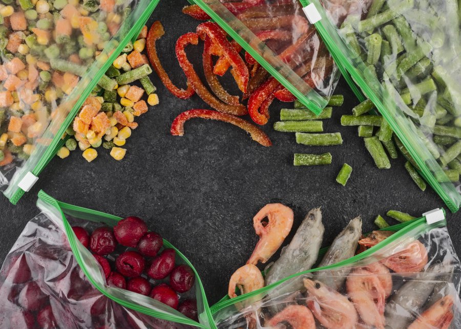 Prácticos y seguros: Ideales para almacenar comida cocinada, son inertes, higiénicos y su transparencia permite ver el contenido sin manipularlo.