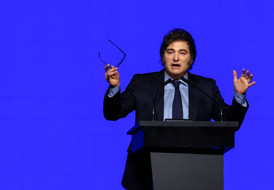 Javier Milei pierde la confianza de los argentinos a partir de la incertidumbre por el rumbo de la economía y los escándalos políticos de su gobierno.