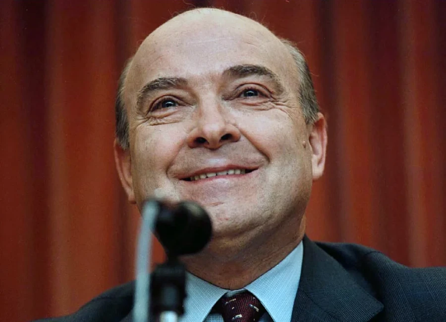 Cavallo insistió con la necesidad de levantar el cepo.