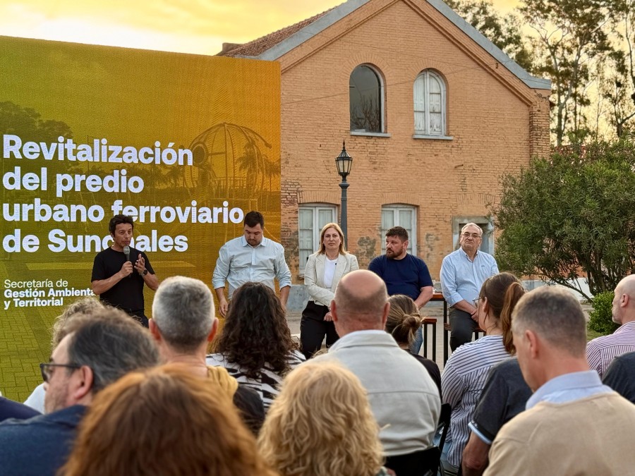 presentación Luis Zamateo en el uso de la palabra.