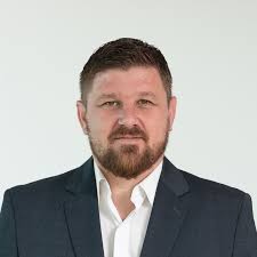 PABLO PINOTTI. El Intendente de la ciudad de Sunchales.