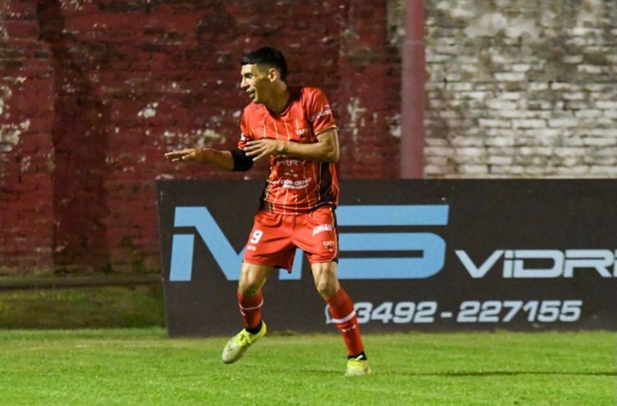 FITO MALDONADO ANOTÓ EL GOL DE LA VICTORIA PARA FERRO EN CANCHA DE 9 DE JULIO
