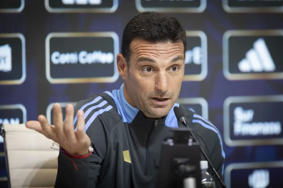 SCALONI Y UNA NUEVA LISTA DE LA SELECCIÓN