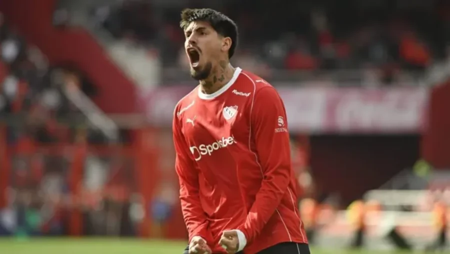 DEFENSOR. Lomónaco, referente de Independiente.