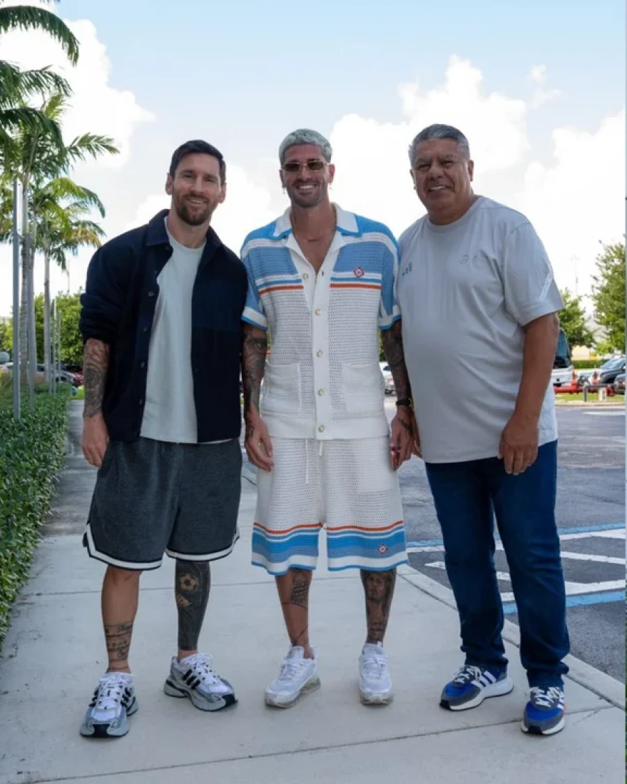 MODO MIAMI. Messi y De Paul junto a Tapia.