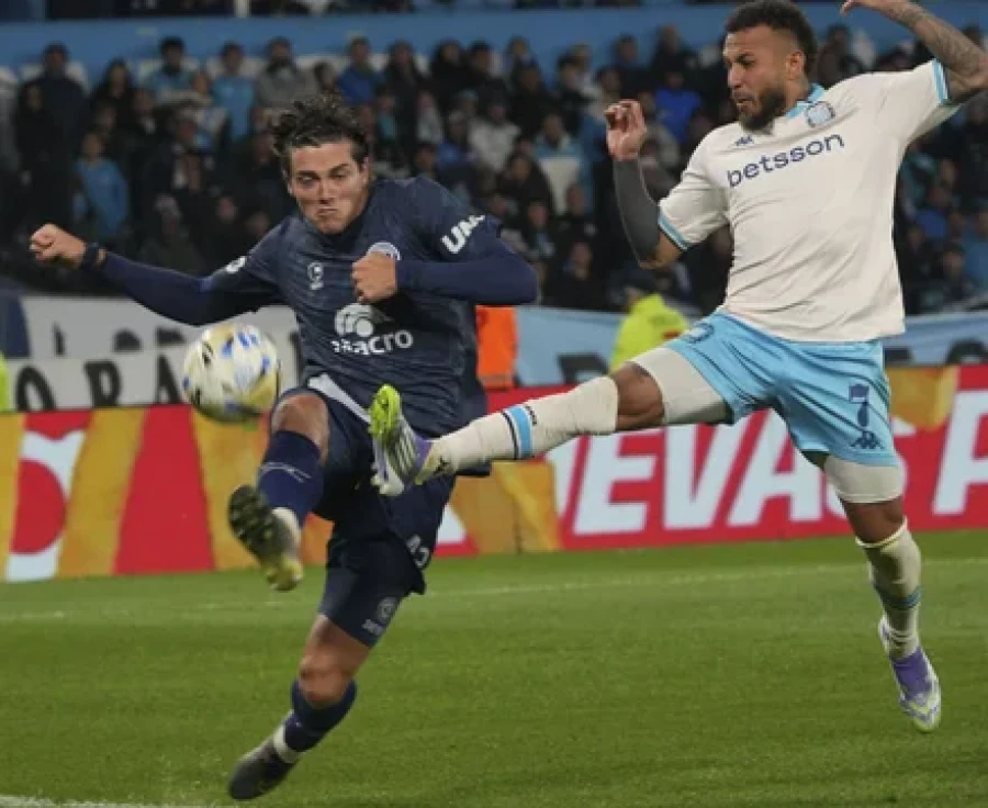 NO LE ALCANZA. Racing está quedando fuera de los play offs.