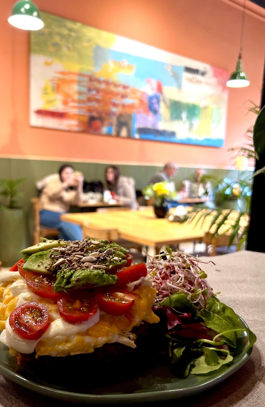 Adem&aacute;s del hospedaje, ViaVia tiene una propuesta gastron&oacute;mica basada en productos locales.