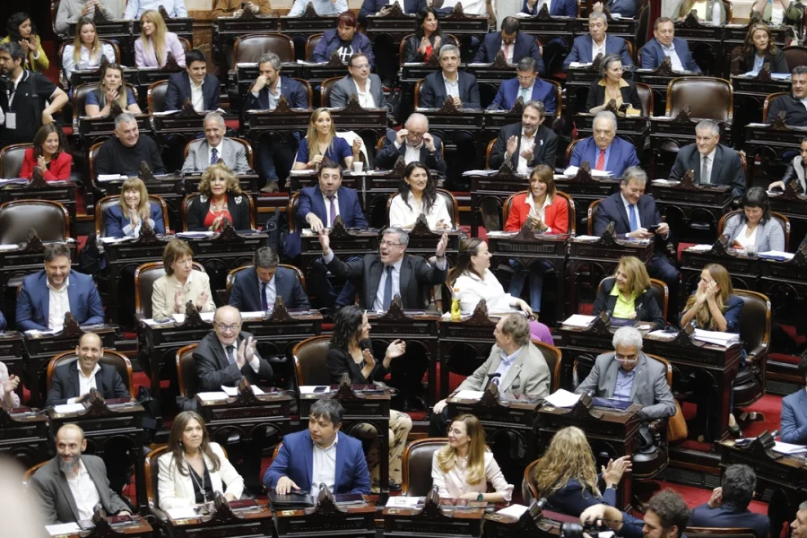 Los diputados pudieron reunir un ajustado quóurum con 130 legisladores para debatir un conjunto de proyectos rechazados por el Gobierno.