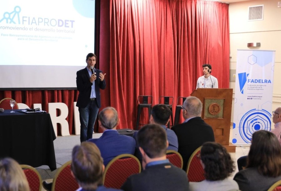 Referentes de Argentina, Latinoamérica y Europa debatieron sobre el futuro del desarrollo territorial.