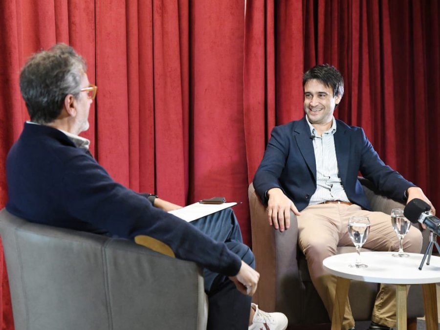 Darío Cortassa durante la entrevista con el programa El Lienzo.