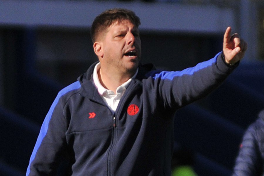 DAMIAN AYUDE. Entrenador de San Lorenzo.