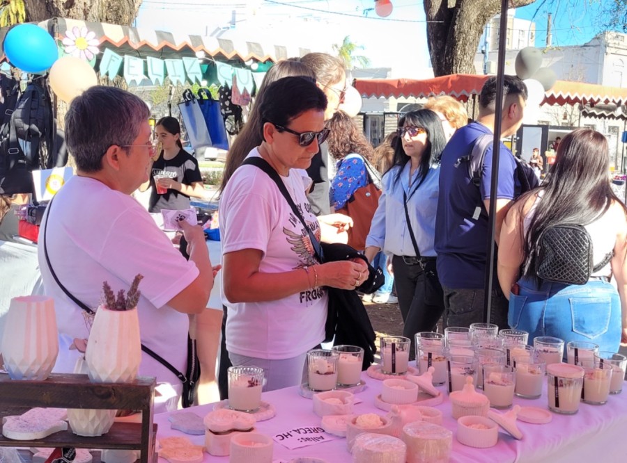 Segunda edición del mes de Plaza Feria.