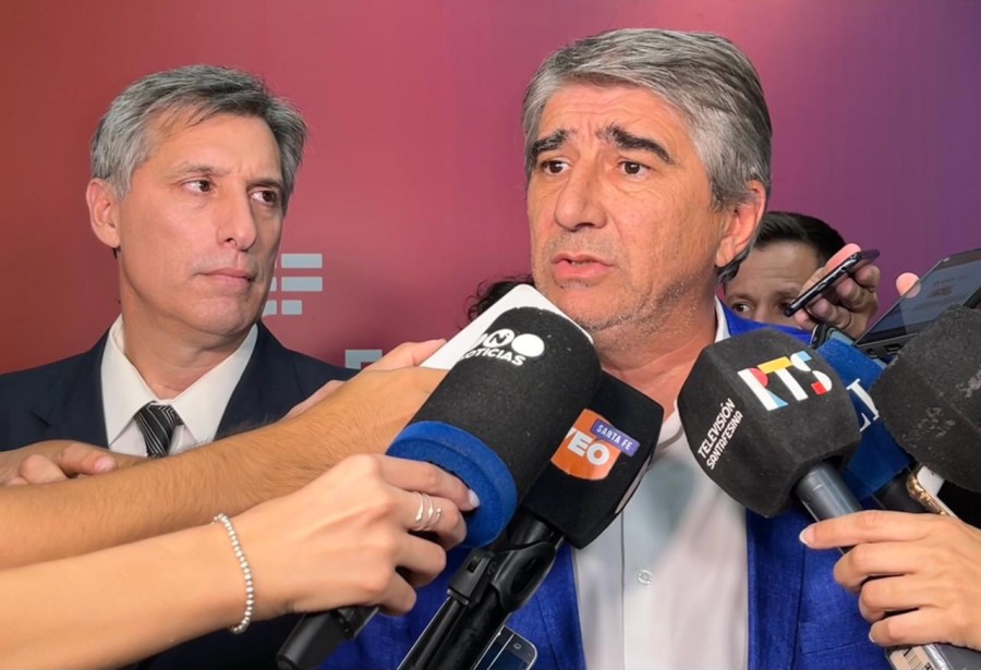 FABIAN BASTIA. El ministro de Gobierno de Santa Fe dijo que los maestros deberán llenar la declaración jurada para confirmar si adhieren al paro.