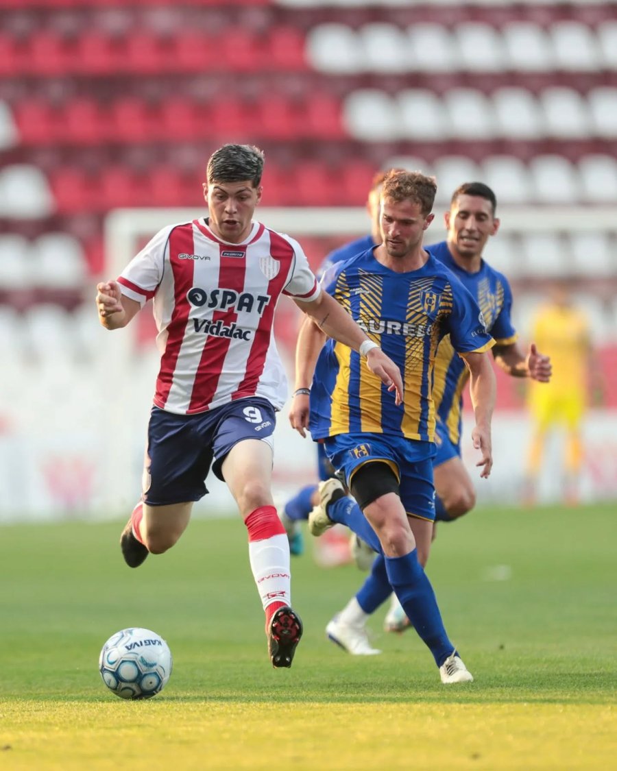 PAREJO. En los 90' no se sacaron ventajas, pero el Tatengue festejó en los penales.