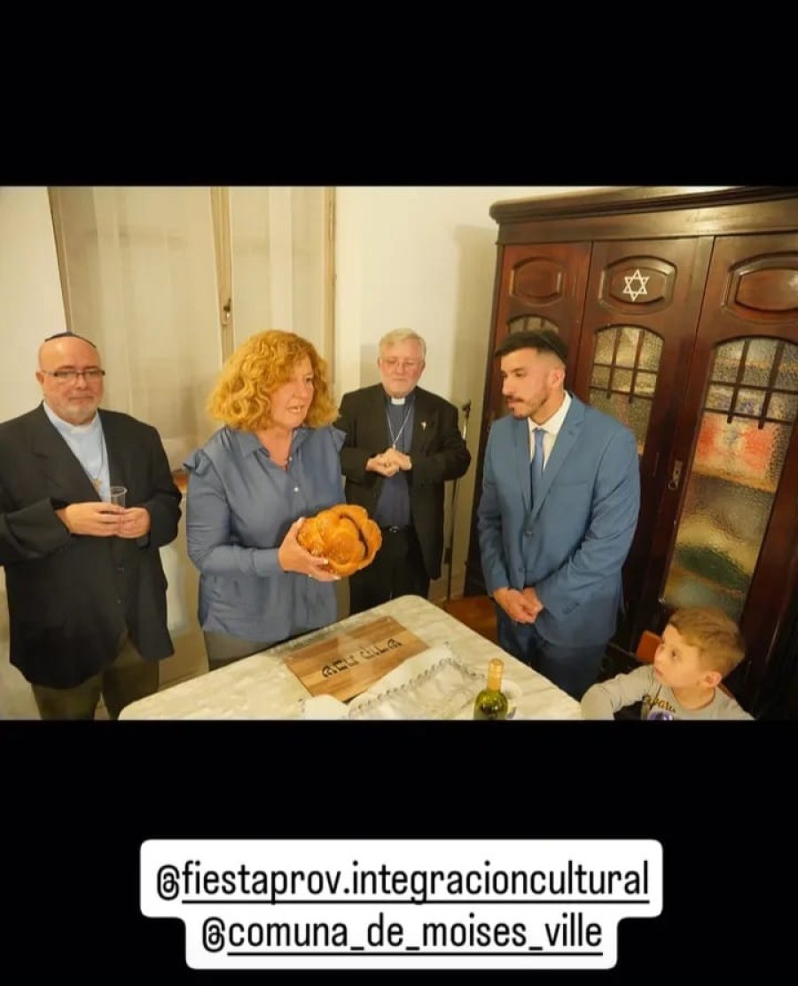 Las autoridades religiosas durante la bendición del sábado.