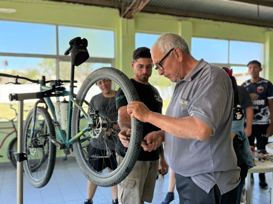 El Programa Empleo Verde Recargado continúa sumando espacios de formación en oficios que cuidan el ambiente.