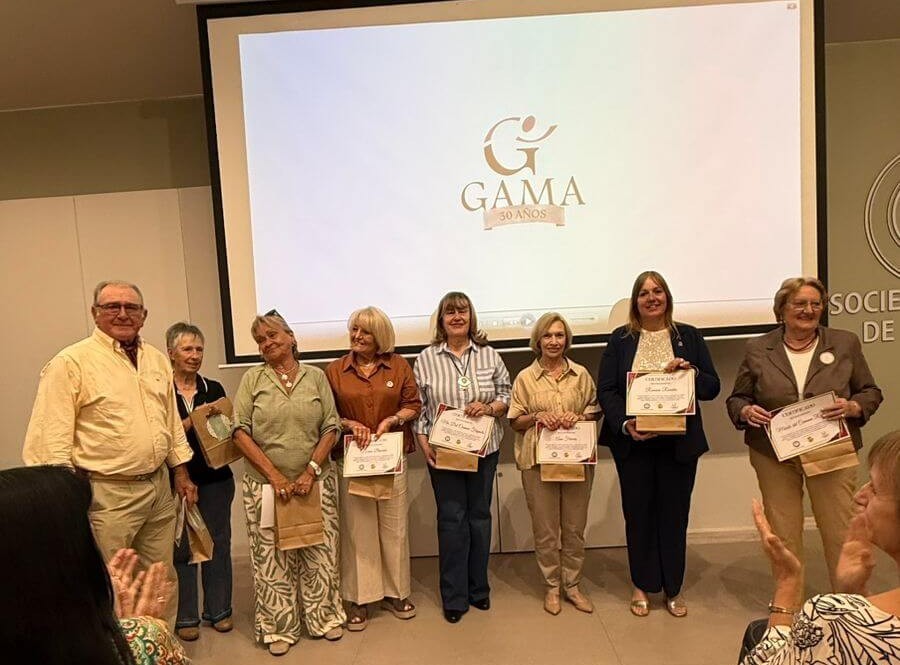 Las ex presidentas de GAMA recibieron un reconocimiento durante el acto. (FOTO PRENSA SRR)
